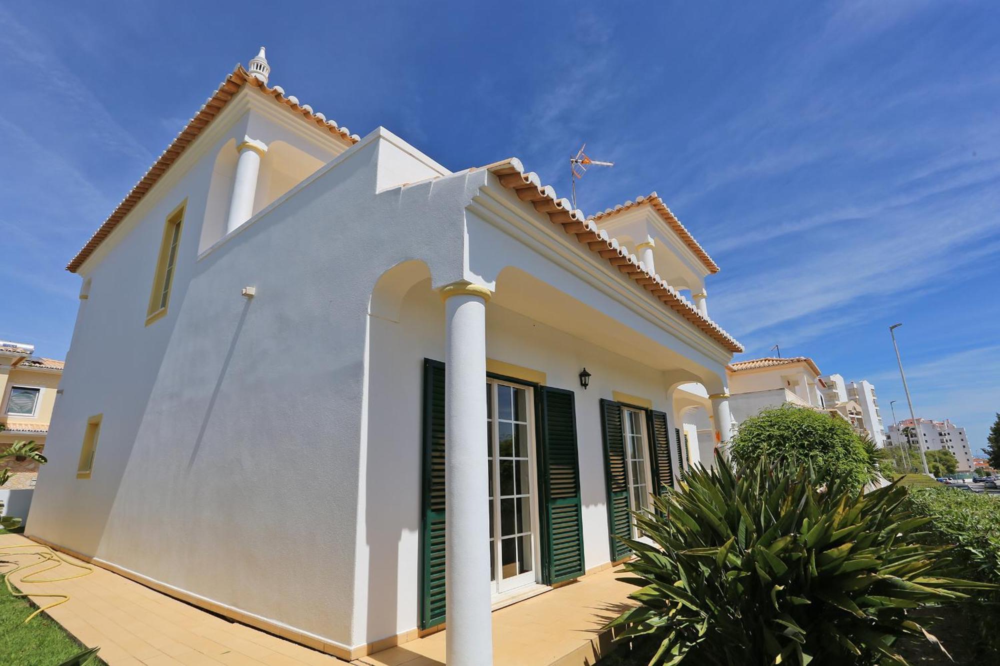 U - Casa Quinta Estacao Pensión